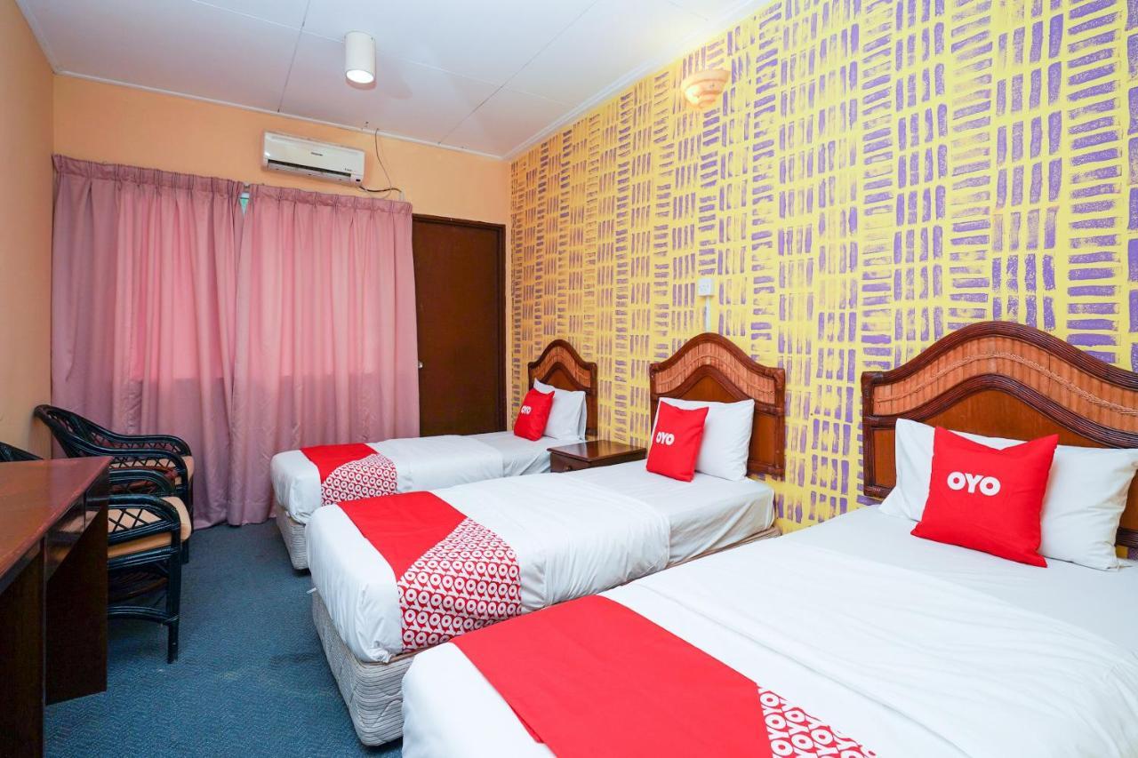 Oyo 44020 Kejora Garden Resort كامبونغ باسير بوغاك المظهر الخارجي الصورة